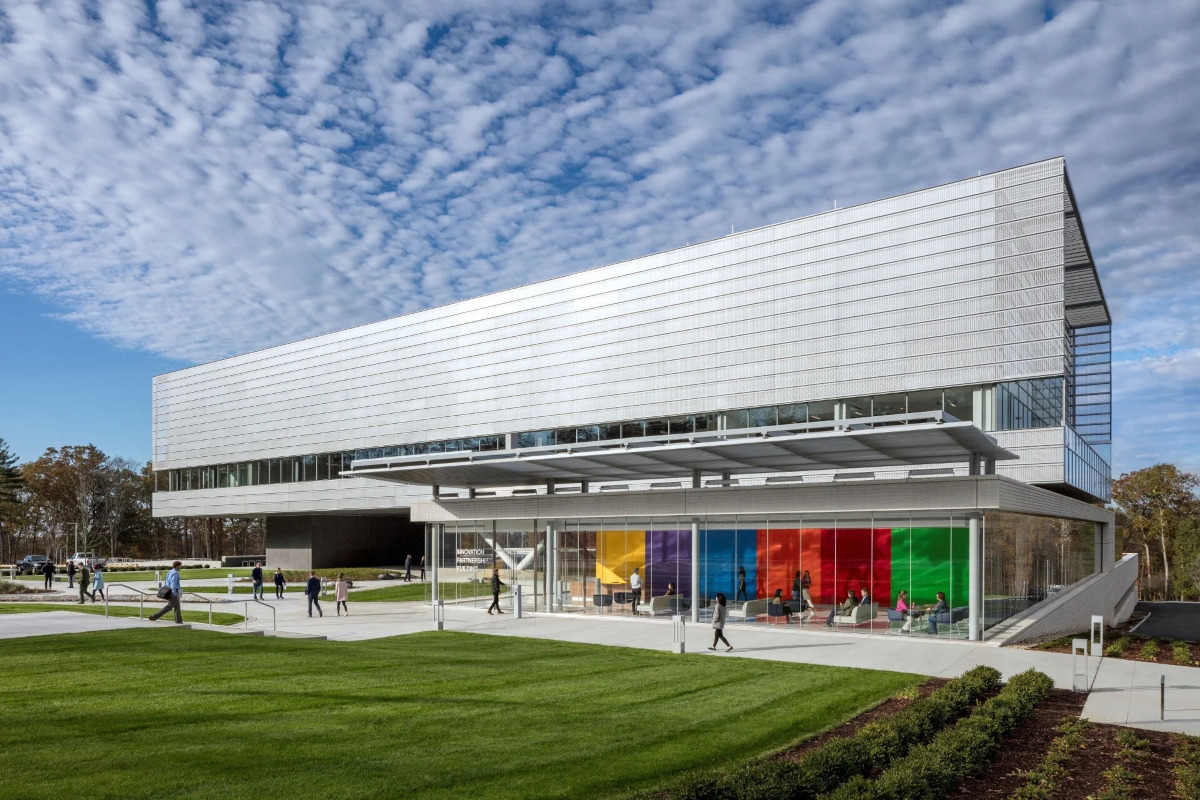 FemtoInnovations Tescan