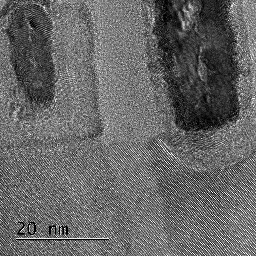 High resolution TEM image of a gate cut lamella prepared from a 14 nm chip by means top down thinning on a Rocking stage